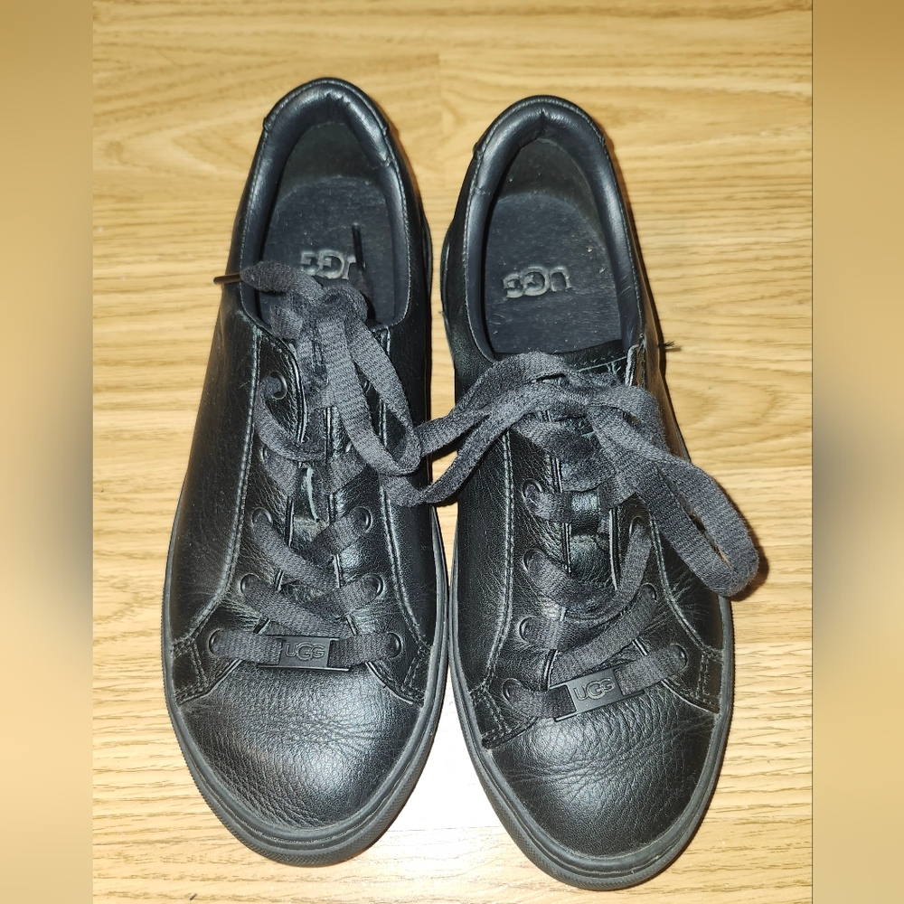 UGG Zilo Leather Sneakers